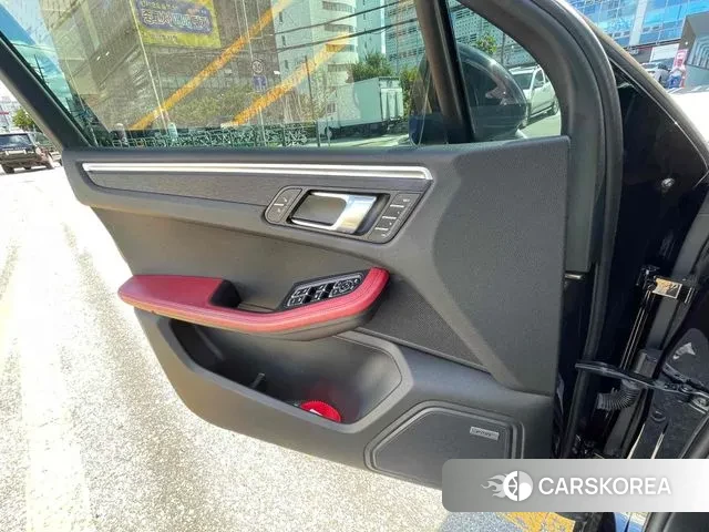 Porsche Macan 2018 Черный из Кореи, фото 3