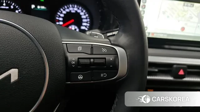 Kia K5 3rd generation 2023 Черный из Кореи, фото 3