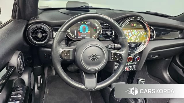 Mini Cooper Convertible 2024 Песочный из Кореи, фото 3