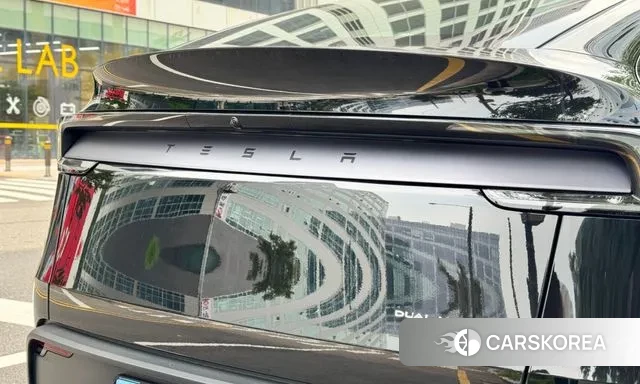 Tesla Model Y 2025 Черный из Кореи, фото 3