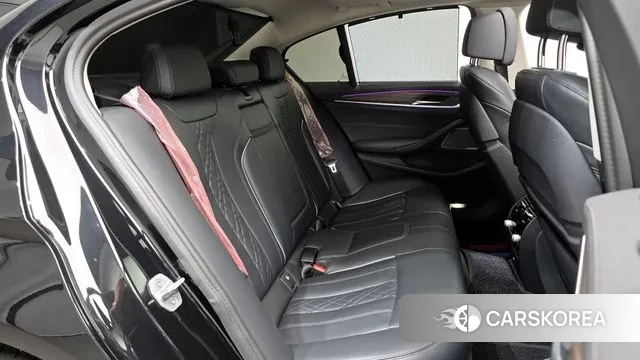 BMW 5 Series (G30) 2023 Черный из Кореи, фото 3