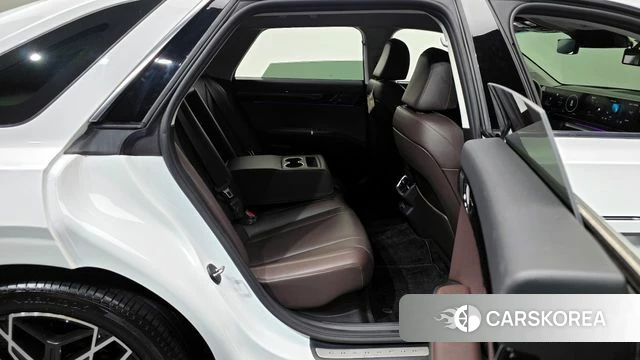 Hyundai Grandeur Hybrid (GN7) 2023 Белый из Кореи, фото 3