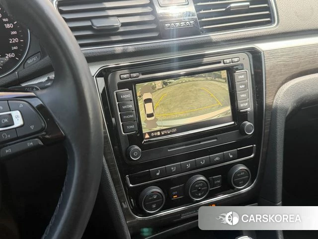 Volkswagen The New Passat 2018 Серебристо-серый из Кореи, фото 3