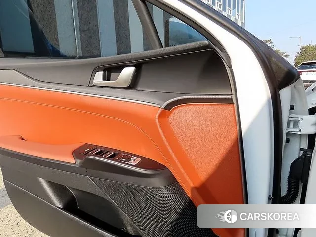 Kia The New K5 3rd generation 2023 Белый из Кореи, фото 3