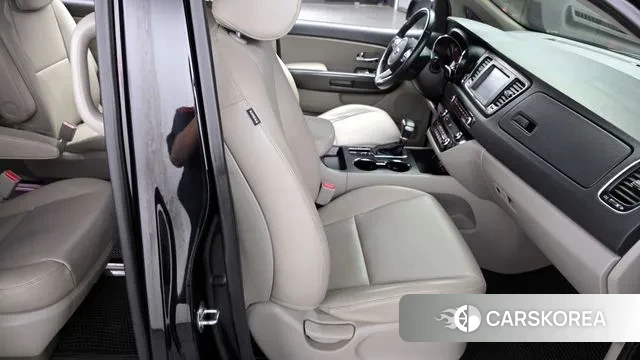 Kia The New Carnival 2019 Черный из Кореи, фото 3
