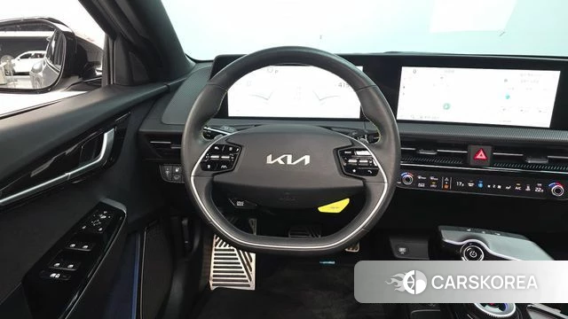 Kia EV6 2023 Серый из Кореи, фото 3