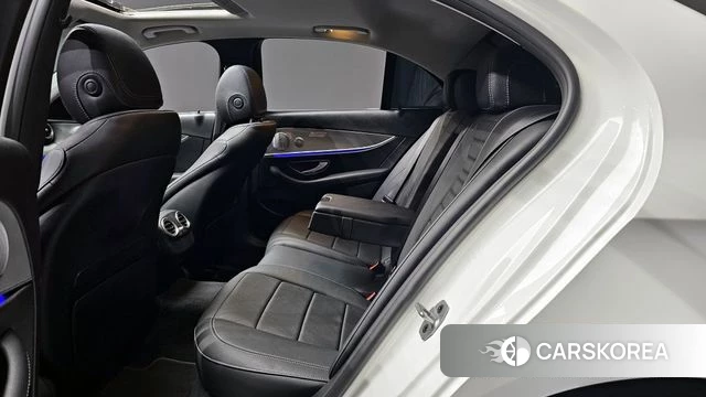 Mercedes-Benz E-Class W213 2019 Белый из Кореи, фото 3