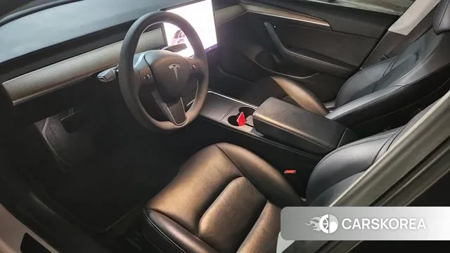 Tesla Model 3 2021 Белый из Кореи, фото 3