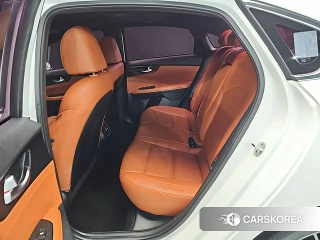 Kia The New K3 2nd generation 2021 Белый из Кореи, фото 3