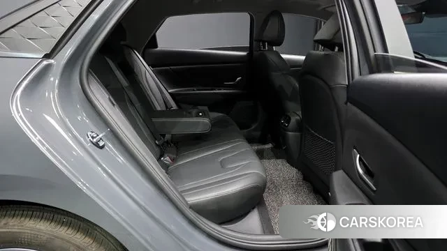 Hyundai The New Avante (CN7) 2023 Серый из Кореи, фото 3