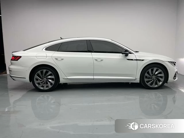 Volkswagen CC 2023 Белый из Китая, фото 3
