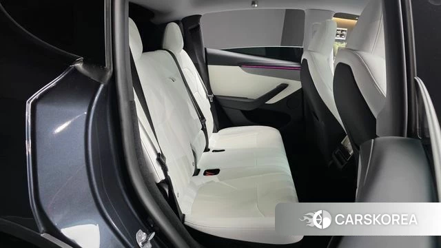 Tesla Model Y 2025 Серый из Кореи, фото 3