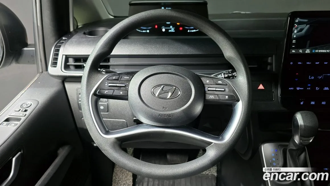 Hyundai Staria 2022 Серебряный из Кореи, фото 3