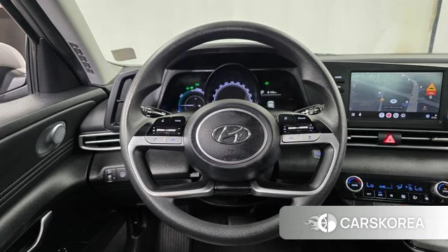 Hyundai Avante Hybrid (CN7) 2022 Серебристо-серый из Кореи, фото 3