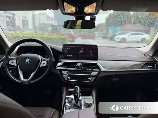 BMW 5 series PHEV 2021 Черный из Китая, фото 3