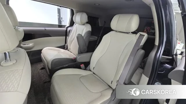 Kia The New Carnival 4th Generation 2023 Черный из Кореи, фото 3
