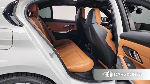 BMW 3 Series (G20) 2023 Белый из Кореи, фото 3