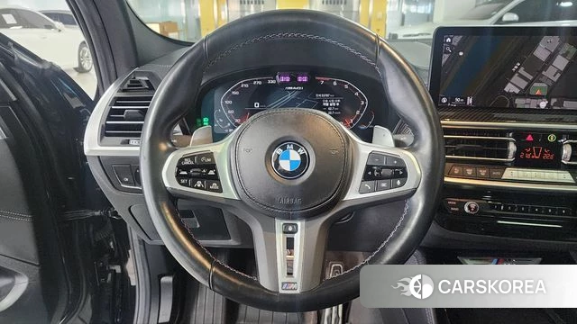 BMW X4 (G02) 2022 Черный из Кореи, фото 3