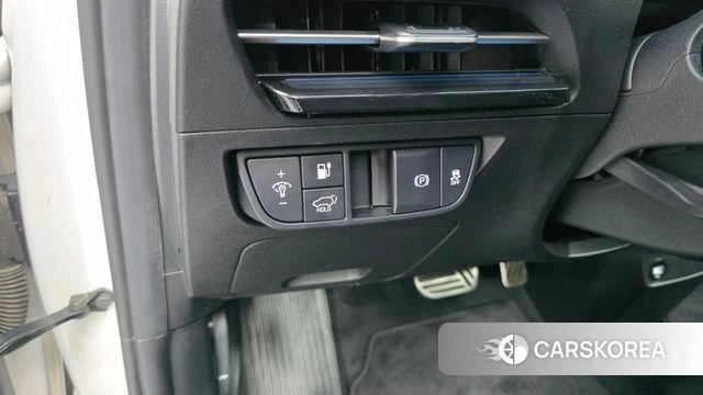 Kia EV6 2022 Белый из Кореи, фото 3