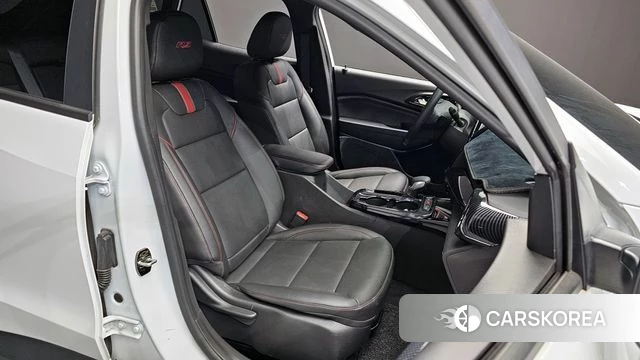 Chevrolet (GM Daewoo) Trax Crossover 2024 Белый из Кореи, фото 3