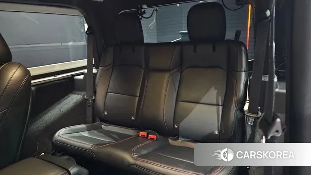 Jeep Wrangler (JL) 2023 Серебристо-серый из Кореи, фото 3