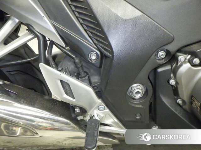 Проданный Honda VFR1200F DCT 2010 из Японии, фото 2