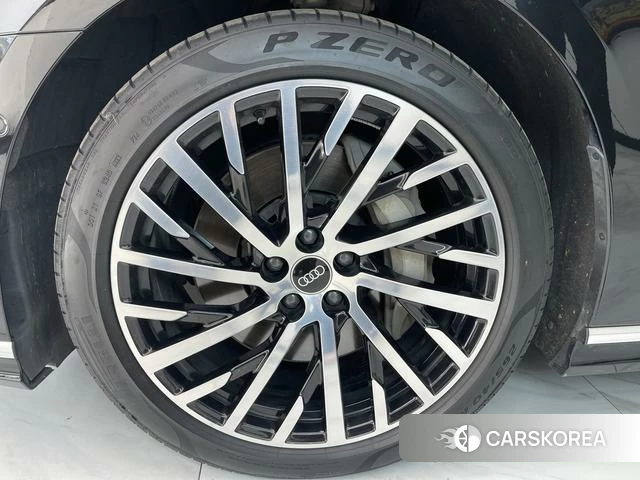 Audi A8 2022 Черный из Китая, фото 3