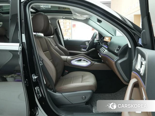Mercedes-Benz GLE (import) 2024 Черный из Китая, фото 3