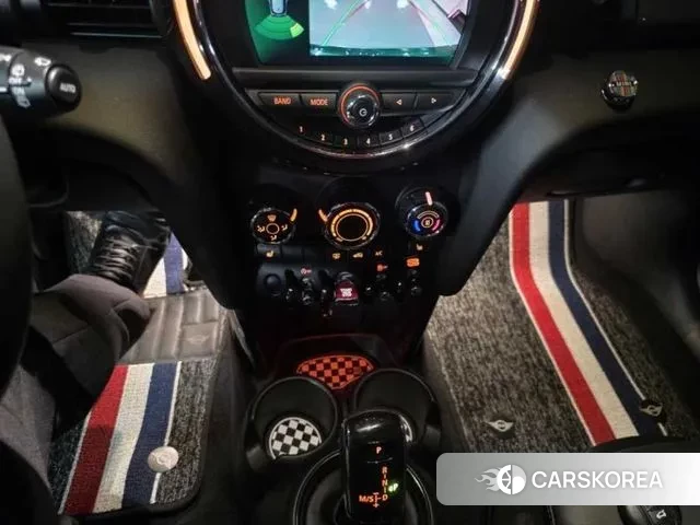 Mini Cooper 2019 Зеленый из Кореи, фото 3