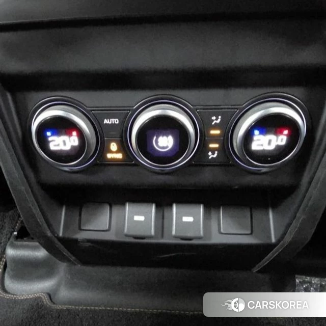 Land Rover Defender (L663) 2024 Черный из Кореи, фото 3