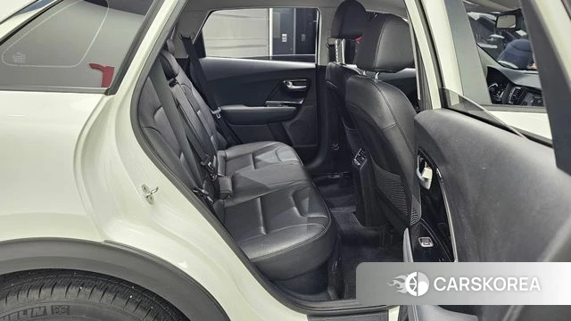 Kia Niro 2018 Белый из Кореи, фото 3