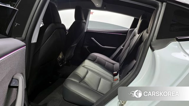 Tesla Model 3 2024 Белый из Кореи, фото 3