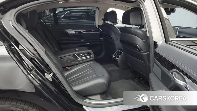 BMW 7 Series (G11) 2018 Черный из Кореи, фото 3