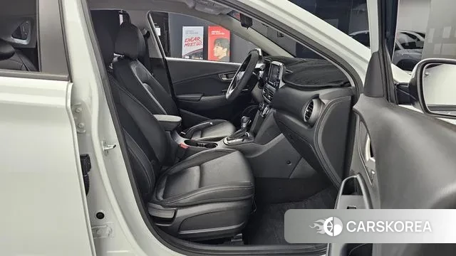 Hyundai Kona 2018 Белый из Кореи, фото 3