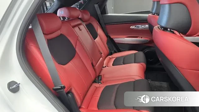 Genesis GV70 2023 Белый из Кореи, фото 3