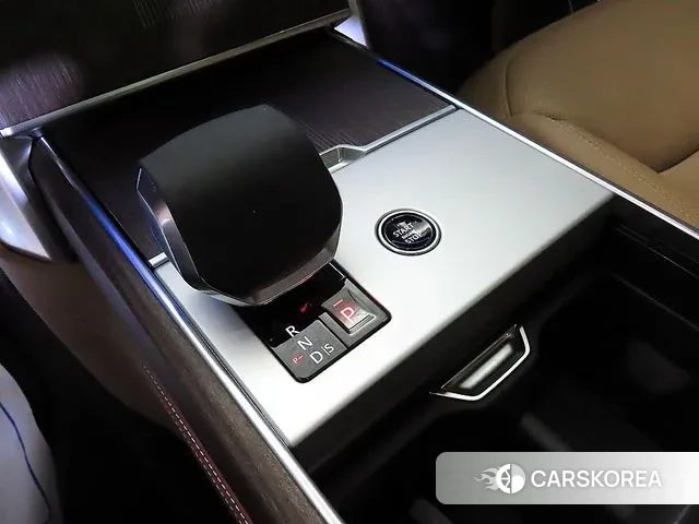 Land Rover Range Rover 5th Generation 2025 Белый из Кореи, фото 3