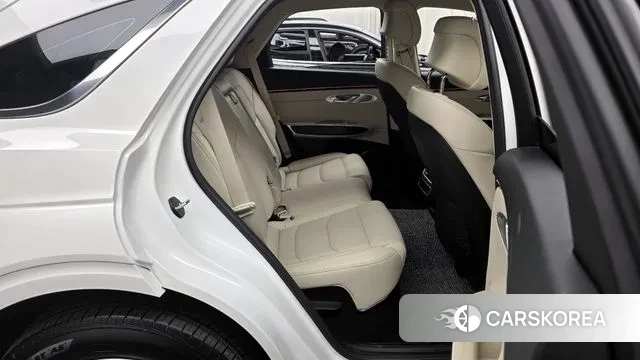 Genesis GV70 2025 Белый из Кореи, фото 3