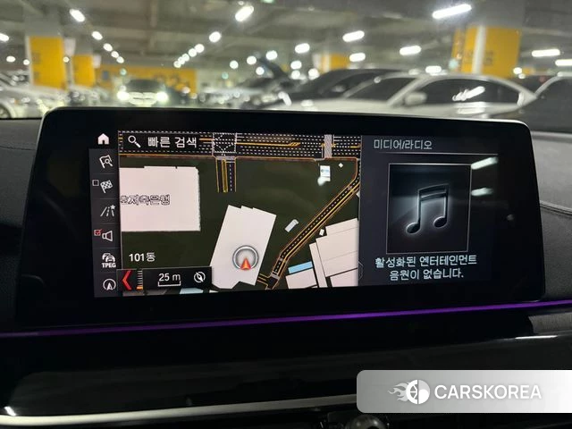 BMW 5 Series (G30) 2019 Белый из Кореи, фото 3