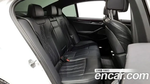 BMW 5 Series (G30) 2021 Белый из Кореи, фото 3