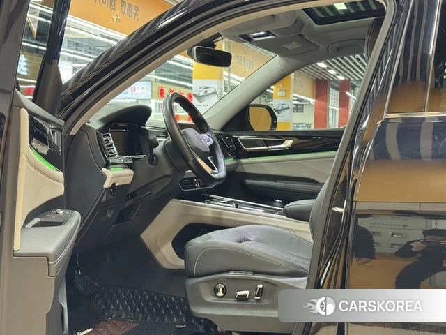 Volkswagen Tourang 2021 Черный из Китая, фото 3