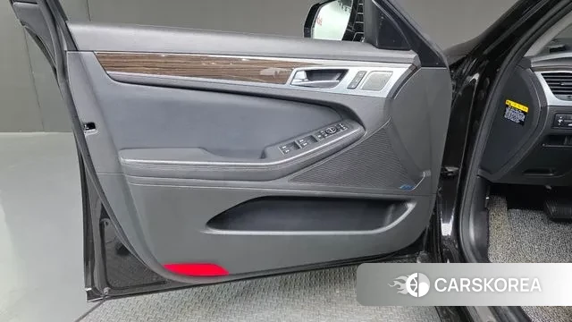 Genesis G80 2018 Черный из Кореи, фото 3