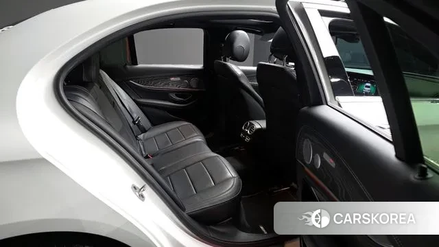 Mercedes-Benz E-Class W213 2020 Белый из Кореи, фото 3