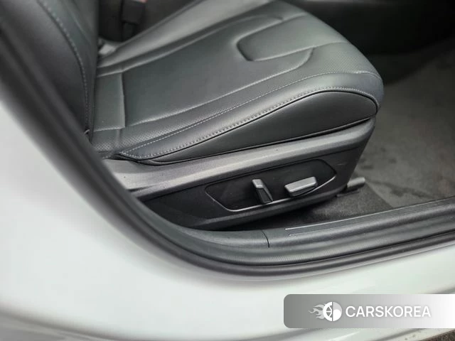 Hyundai Avante (CN7) 2022 Белый из Кореи, фото 3