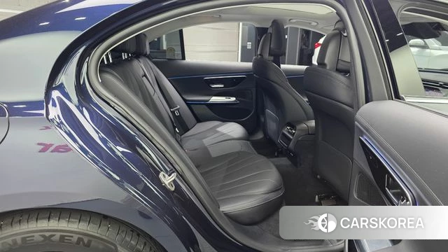 Mercedes-Benz E-Class W214 2024 Синий из Кореи, фото 3