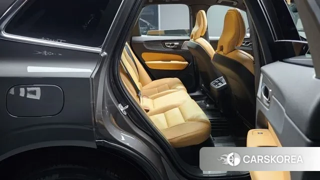 Volvo XC60 second Generation 2024 Серый из Кореи, фото 3