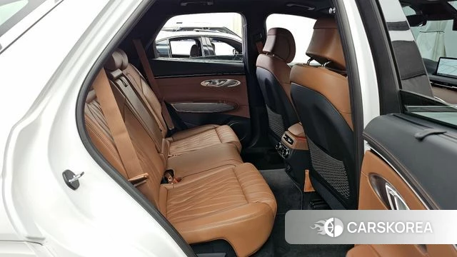 Genesis GV70 2023 Белый из Кореи, фото 3