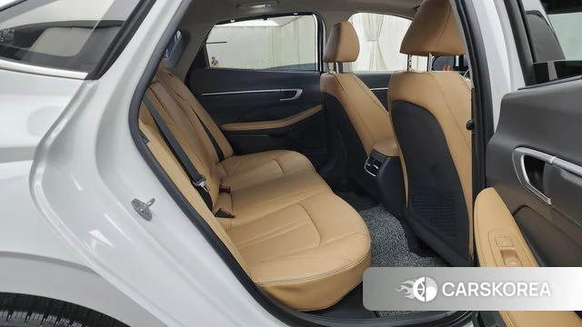 Hyundai Sonata D Edge Hybrid (DN8) 2024 Белый из Кореи, фото 3