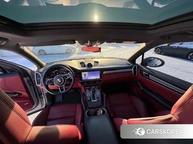 Porsche Cayenne (PO536) 2022 Цвет галактики из Кореи, фото 3