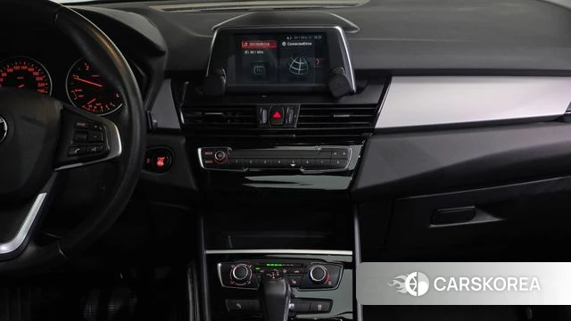 BMW 2 Series Active Tourer (F45) 2018 Белый из Кореи, фото 3