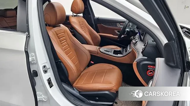 Mercedes-Benz E-Class W213 2021 Белый из Кореи, фото 3